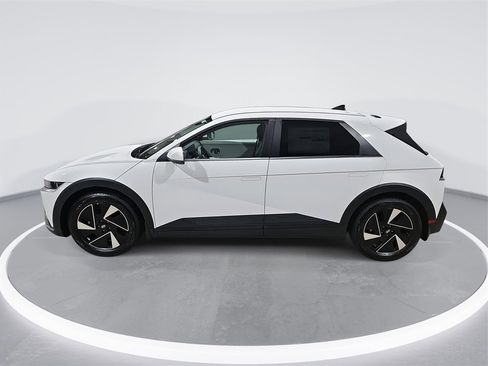 New 2026 Hyundai Ioniq 5 SEL image 8