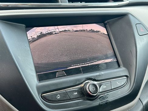 Used 2021 Chevrolet TrailBlazer LS FWD image 23