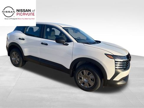 New 2026 Nissan Kicks S image 8