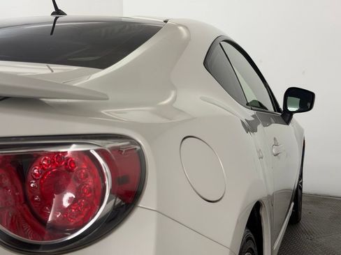 Used 2013 Scion FR-S RWD image 43