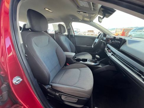 Used 2025 Kia K4 FWD image 47