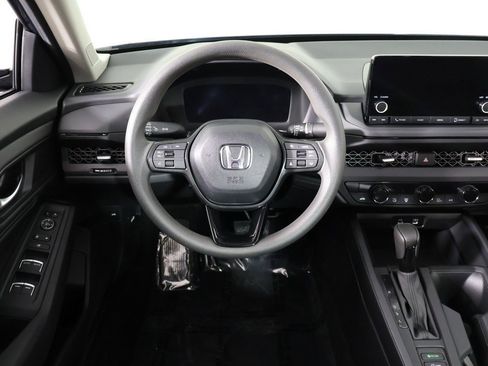 Certified 2025 Honda Accord SE image 35