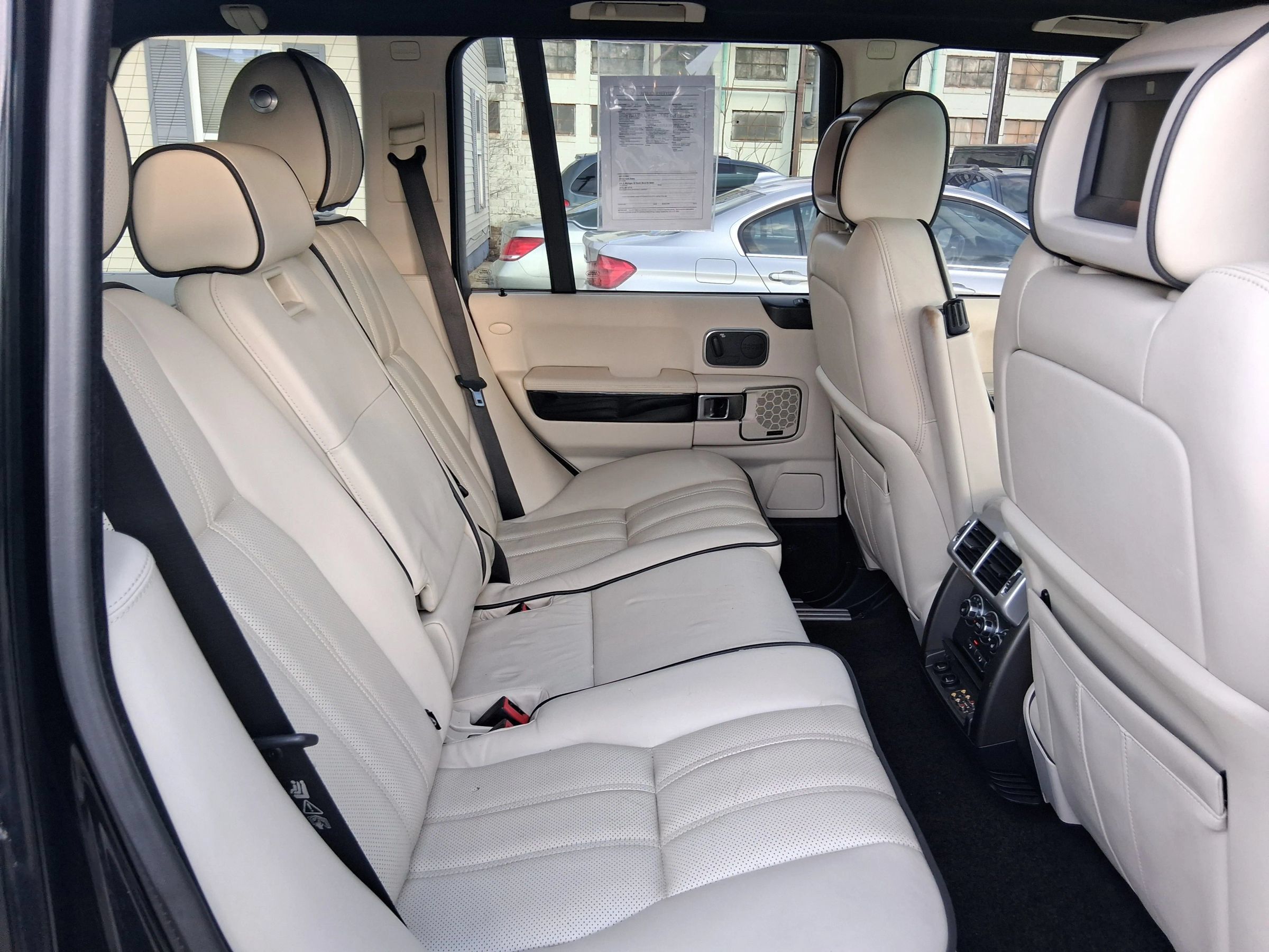 Used 2011 Land Rover Range Rover Supercharged AWD/4WD image 29
