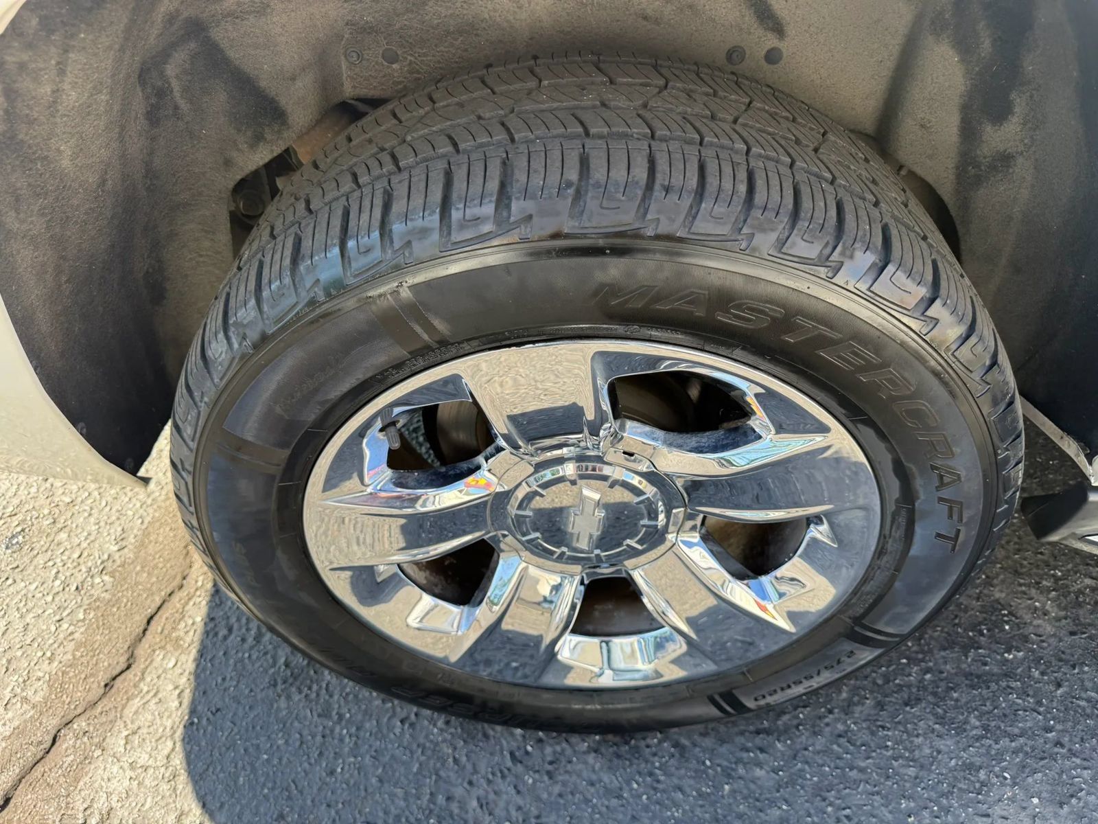 Used 2015 Chevrolet Suburban LTZ AWD/4WD image 61