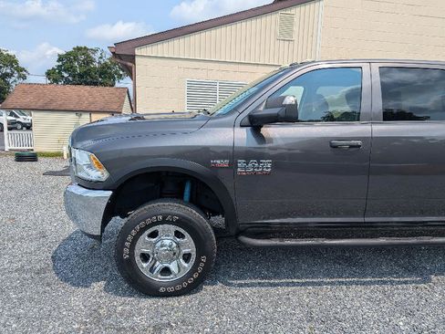 Used 2018 RAM 2500 Tradesman w/ Chrome Appearance Group AWD/4WD image 2