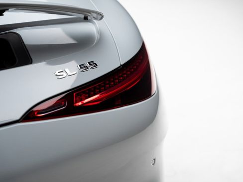 Used 2023 Mercedes-Benz SL 55 AMG 4MATIC image 32