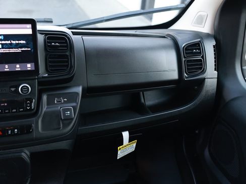 Used 2024 RAM ProMaster 3500 w/ Delivery Van Package FWD image 30