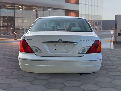 Used 2000 Toyota Avalon XLS image 7