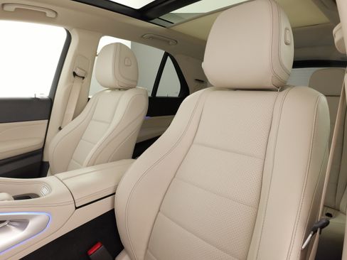 Used 2024 Mercedes-Benz GLE 450e 4MATIC image 33