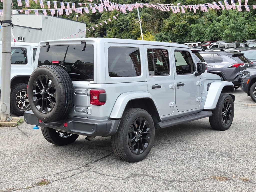 Used 2024 Jeep Wrangler Unlimited Sahara w/ Safety Group AWD/4WD image 4