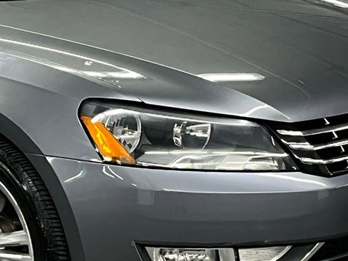 Used 2015 Volkswagen Passat TDI SEL Premium image 37