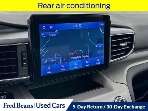 Used 2024 Ford Explorer XLT w/ Equipment Group 202A AWD/4WD image 17