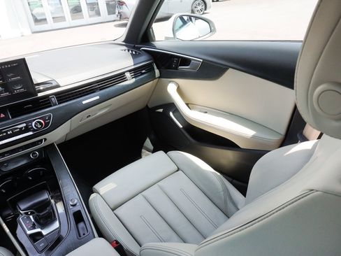 Used 2022 Audi A4 2.0T Premium Plus AWD/4WD image 47