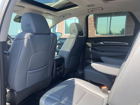 Used 2021 Buick Enclave Premium w/ Sun and Sites Package AWD/4WD image 28