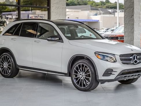 Used 2019 Mercedes-Benz GLC 300 image 4