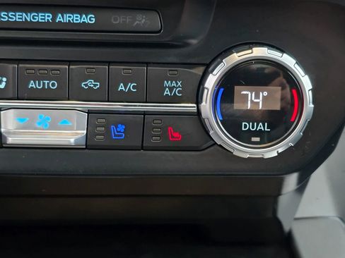 Used 2022 Ford F250 Lariat w/ Tremor Off-Road Package image 19