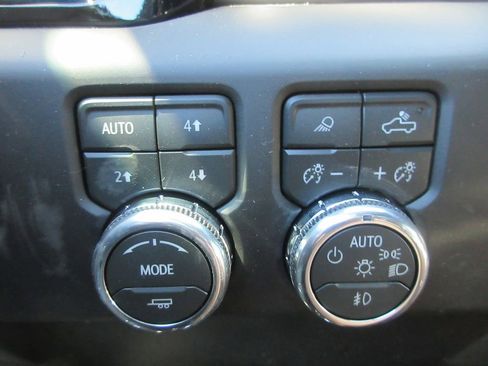 New 2026 GMC Sierra 1500 AT4 w/ AT4 Premium Package AWD/4WD image 20
