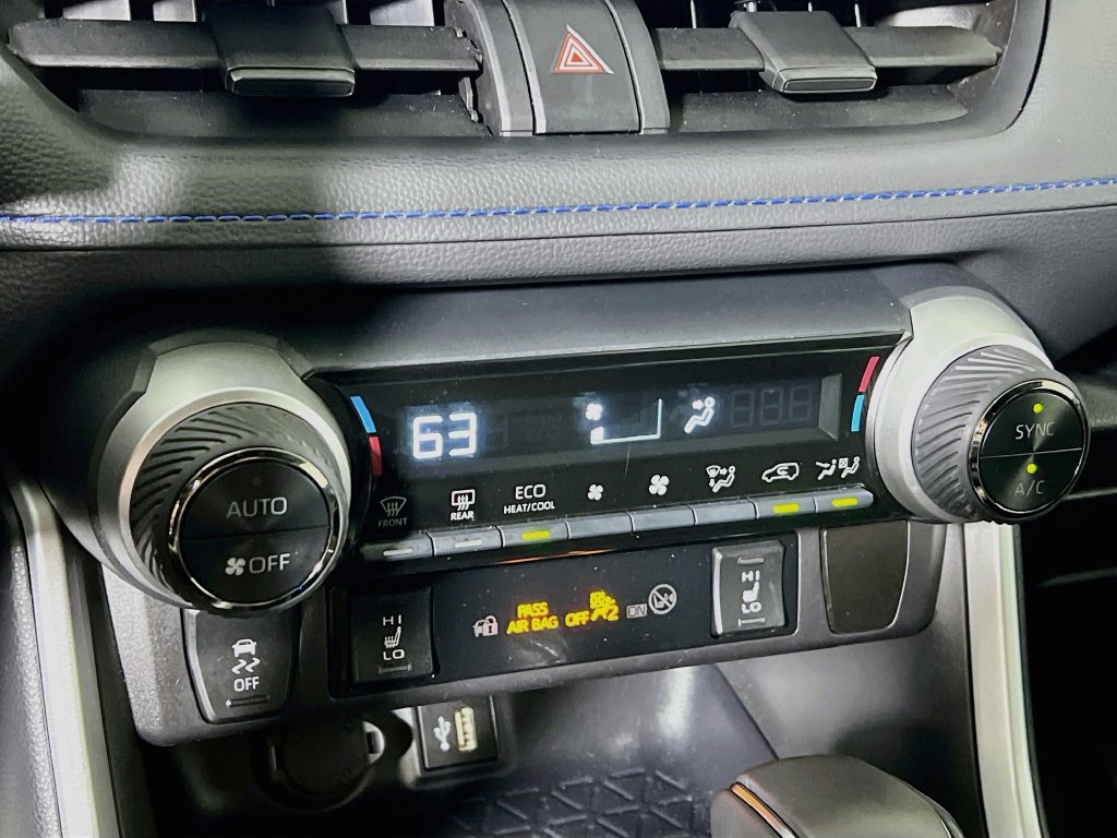 Certified 2025 Toyota RAV4 SE w/ Convenience Package AWD/4WD image 14