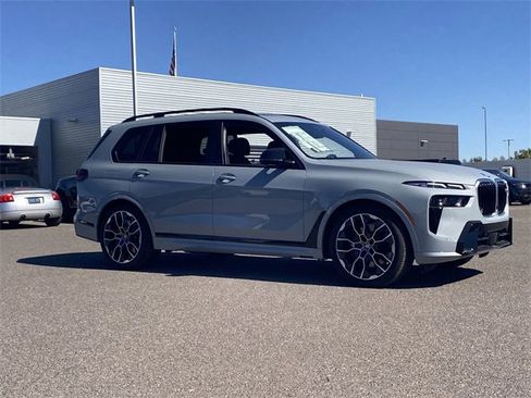 New 2025 BMW X7 M60i image 4