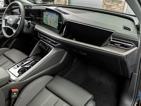 New 2025 Audi Q5 Premium Plus image 28