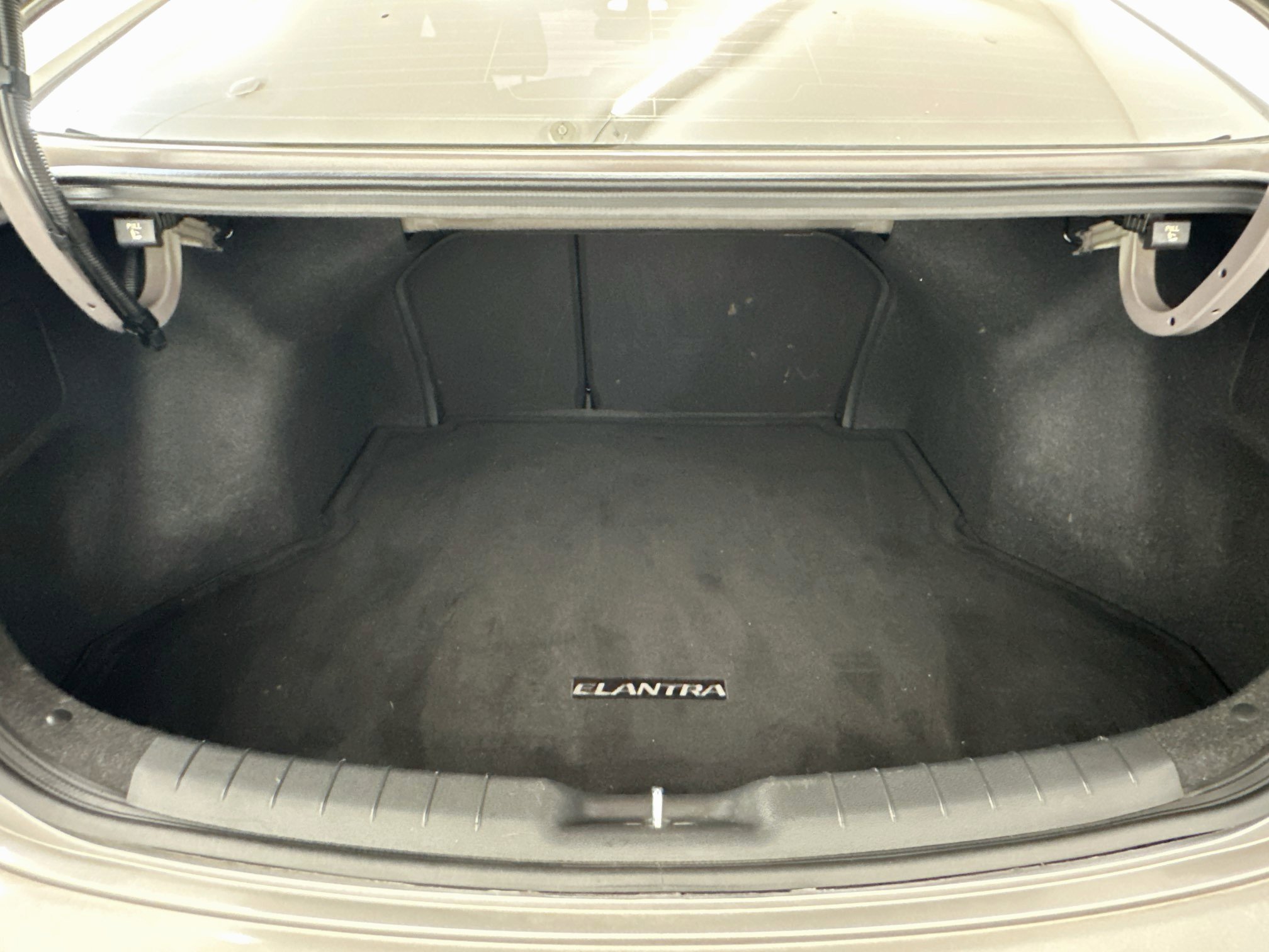 Used 2020 Hyundai Elantra Value Edition FWD image 30