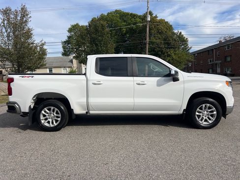 Used 2022 Chevrolet Silverado 1500 LT image 6