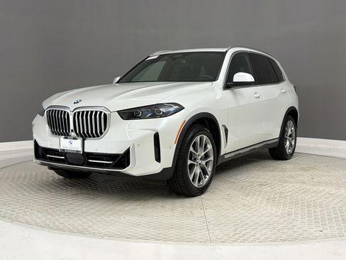 Used 2024 BMW X5 xDrive40i w/ Premium Package AWD/4WD image 34