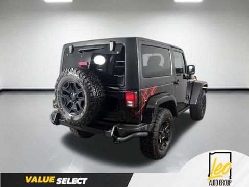 Used 2016 Jeep Wrangler Sahara AWD/4WD image 5