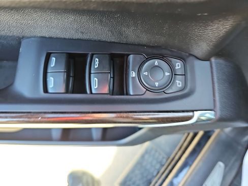 Used 2020 Chevrolet Silverado 1500 LT image 30