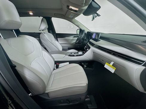 New 2026 INFINITI QX60 Luxe w/ Cargo Package image 38