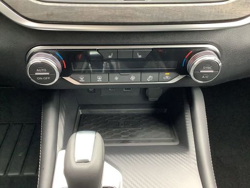 New 2025 Nissan Altima 2.5 SV w/ SV Premium Package image 22