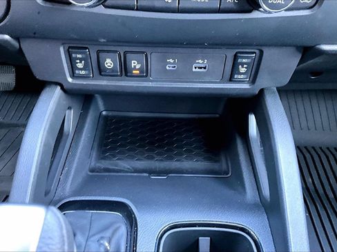 Used 2026 Nissan Frontier SV w/ SV Convenience Package RWD image 16
