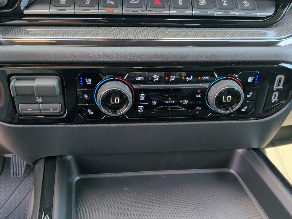 New 2026 Chevrolet Silverado 2500 ZR2 AWD/4WD image 30