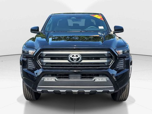 Used 2025 Toyota Tacoma SR5 RWD image 8