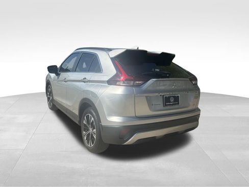 Used 2022 Mitsubishi Eclipse Cross SE image 3