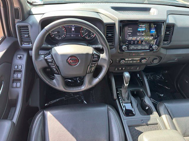Used 2022 Nissan Frontier PRO-4X w/ Pro-4X Premium Package AWD/4WD image 13