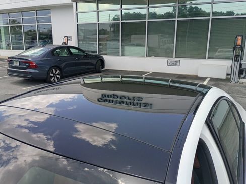 Used 2023 Mercedes-Benz C 300 Sedan image 10