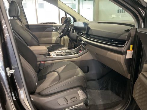 New 2026 Kia Carnival SX image 25