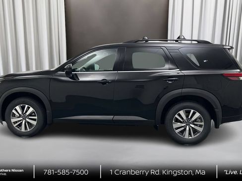 New 2026 Nissan Pathfinder SL AWD/4WD image 8