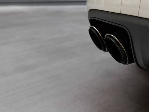 Certified 2025 Porsche Cayenne S AWD/4WD image 28