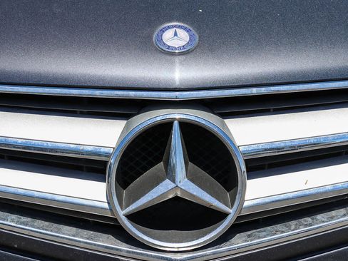 Used 2013 Mercedes-Benz E 350 Cabriolet image 24