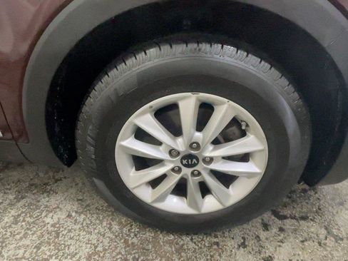 Used 2019 Kia Sorento AWD image 17
