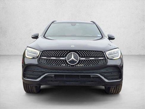 Used 2021 Mercedes-Benz GLC 300 image 2