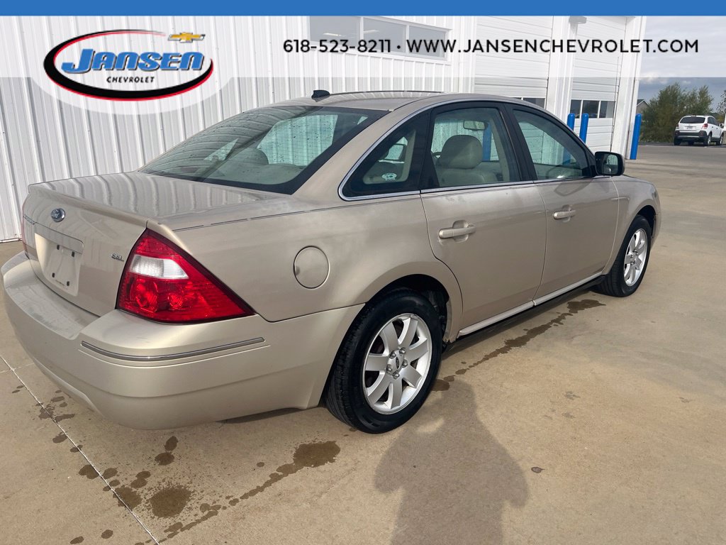 Used 2007 Ford Five Hundred SEL FWD image 6