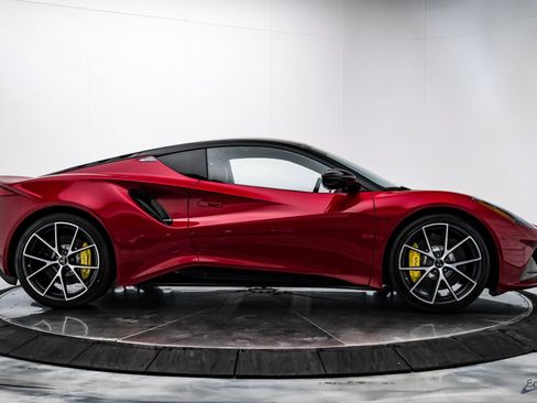 New 2025 Lotus Emira image 17