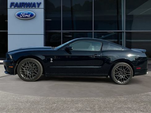 Used 2013 Ford Mustang Shelby GT500 RWD image 8