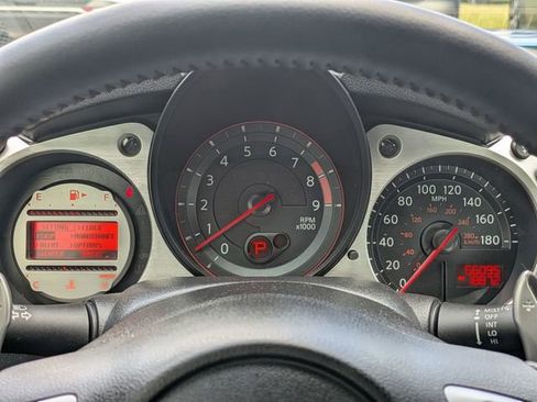 Used 2010 Nissan 370Z Touring w/ Sport Pkg image 23