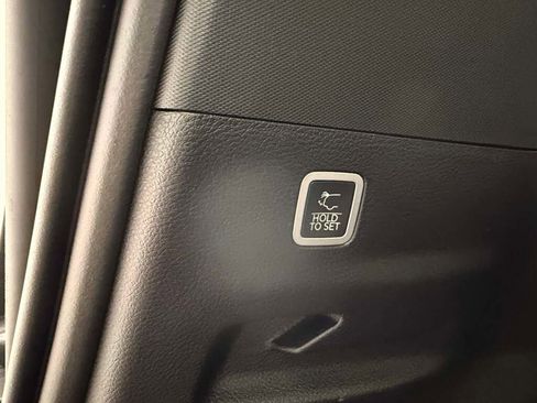 New 2025 Jeep Wagoneer L Series II w/ Premium Group I image 28