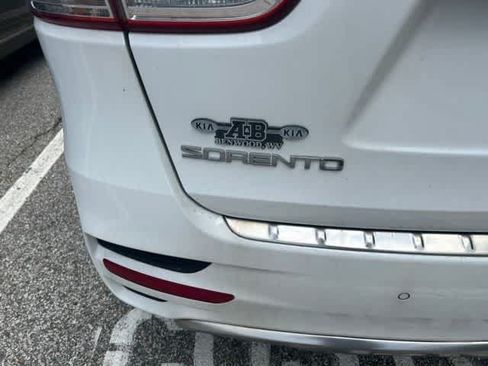 Used 2018 Kia Sorento SX AWD/4WD image 10