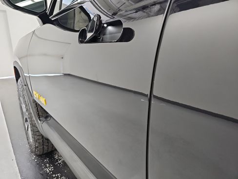 Used 2023 Rivian R1S Adventure AWD/4WD image 35